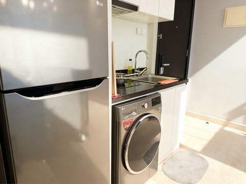 Sudirman Suites Lantai Tengah