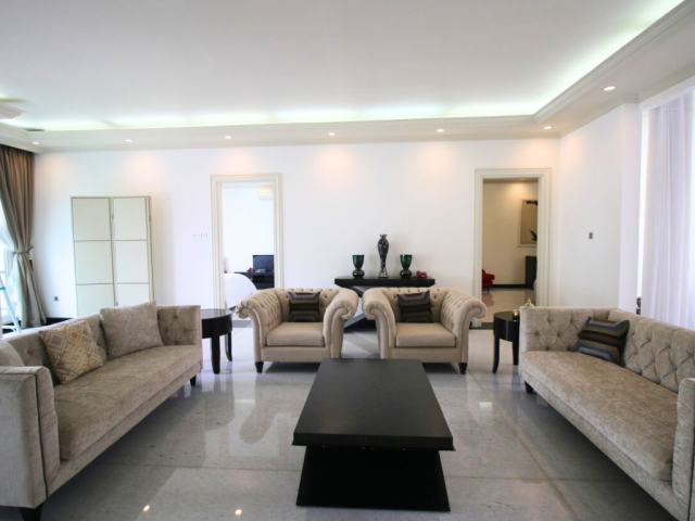6-Bedrooms House For Rent Patra Kuningan