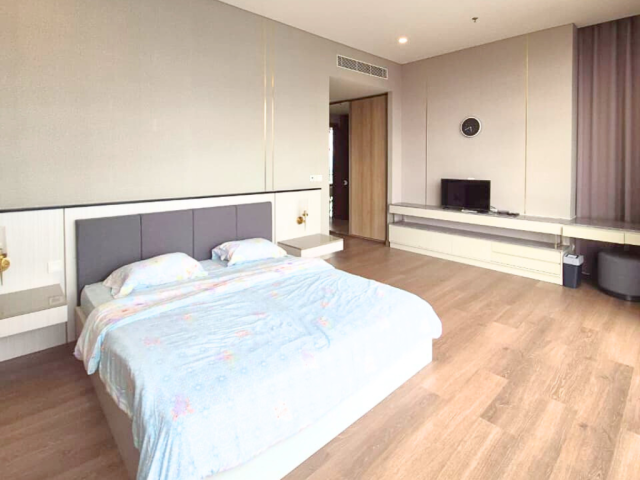 Pakubuwono Spring Applewood Tower Mid Floor
