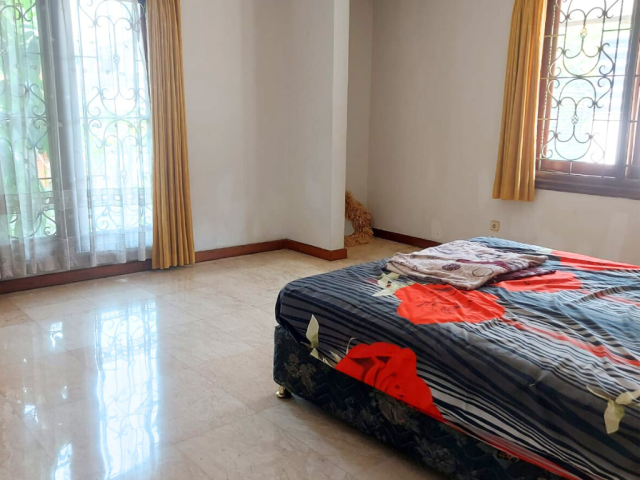 6-Bedrooms House For Sale in Terusan Hang Lekir