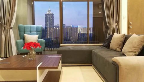 1 Park Avenue Tower Royal Lantai Sedang