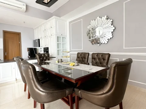 1 Park Avenue Tower Royal Lantai Sedang