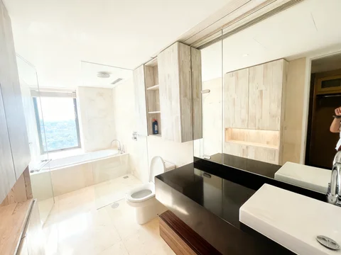 Verde Tower North Mid Floor