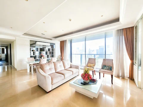 Casa Domaine Tower 2 Lantai Tinggi