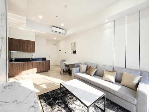 57 Promenade Tower City Lantai Rendah