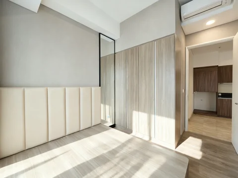 57 Promenade Tower City Lantai Rendah