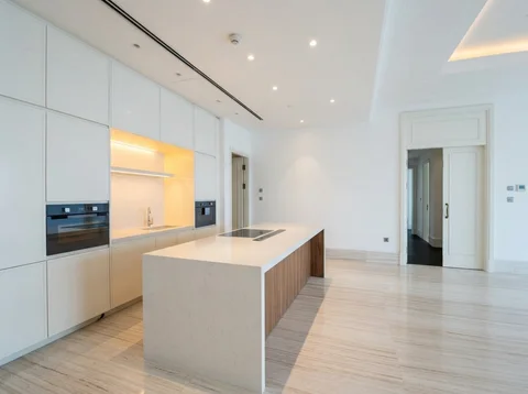 St Regis Residence Mid Floor
