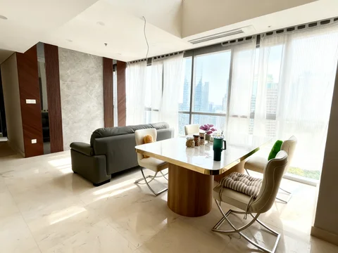 Ciputra World 2 Tower Orchard Lantai Tengah
