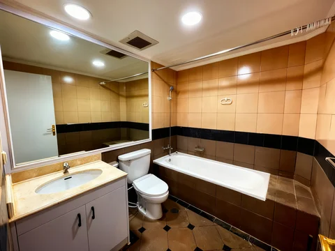 Bukit Golf Pondok Indah Tower A Lantai Rendah