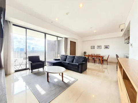 1 Park Avenue Tower Royal Lantai Sedang