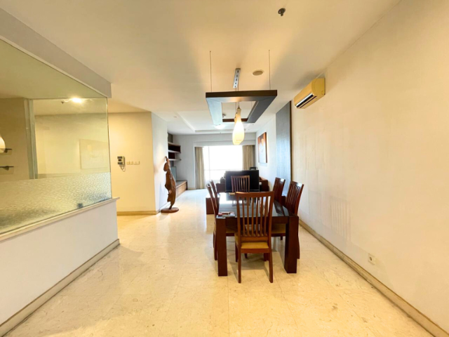Somerset Berlian South Tower High Floor