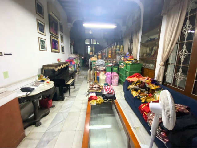 7-Bedrooms House For Sale Mampang Prapatan
