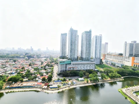 57 Promenade Tower City Lantai Tengah