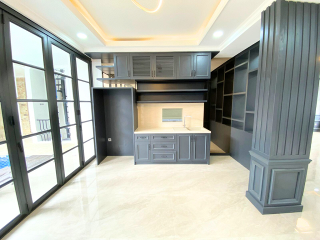 6-Bedrooms House For Sale in Jl. Dwijaya Radio Dalam Area