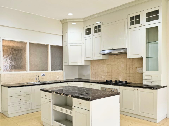4-Bedrooms House For Sale in Martimbang
