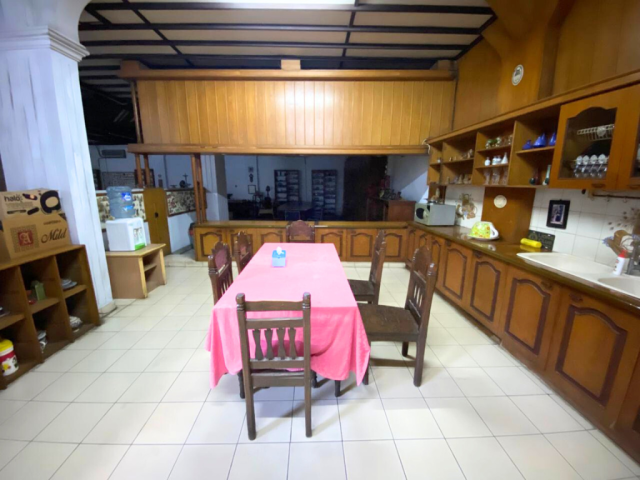7-Bedrooms House For Sale Mampang Prapatan