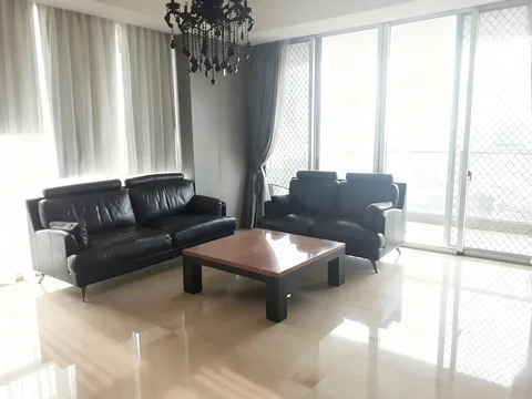 Kemang Village Tower Ritz Lantai Rendah
