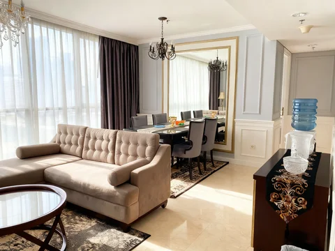 Ciputra World 2 Tower Residence Lantai Sedang