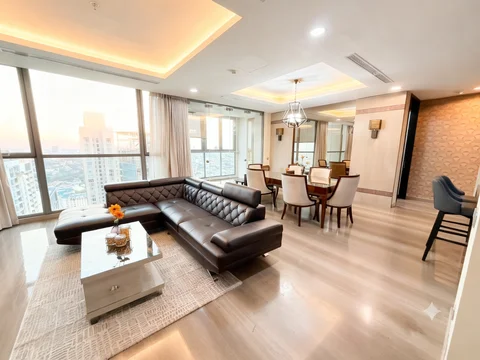 Kemang Village Tower Bloomington Lantai Tinggi