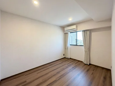 Branz Mega Kuningan Tower Kita Floor 53