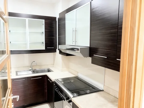 Senayan Residence Tower 1 Lantai Tengah