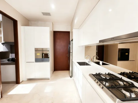 Senopati Suites 2 Lantai Tengah