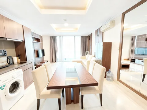 Residence 8 Senopati Tower 3 Lantai Tinggi