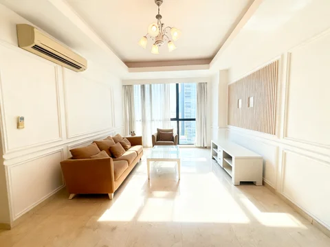 Setiabudi Residence Tower B Lantai Sedang