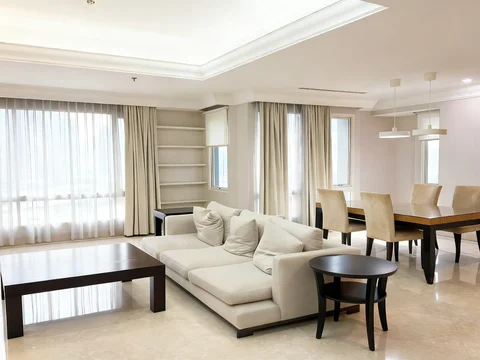 SCBD Suites Mid Floor