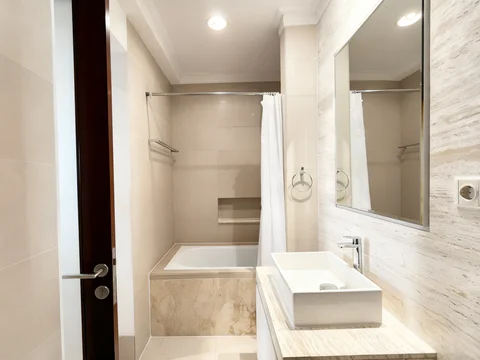 Residence 8 Senopati Tower 2 Mid Floor