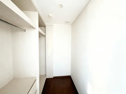 Verde Tower South Lantai Bawah