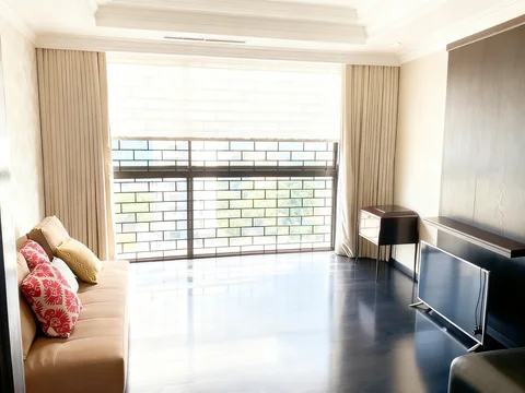 Senopati Suites Tower 1 Lantai Sedang