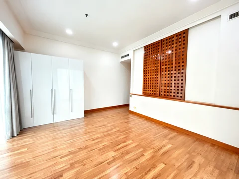 Pakubuwono Residence Tower Ironwood Mid Floor