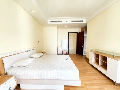 The Peak Sudirman Regis Tower High Floor