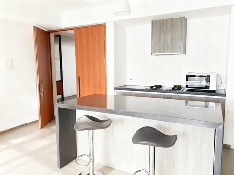 Verde Tower North Lantai Rendah