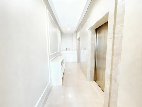 La Maison Barito Low Floor
