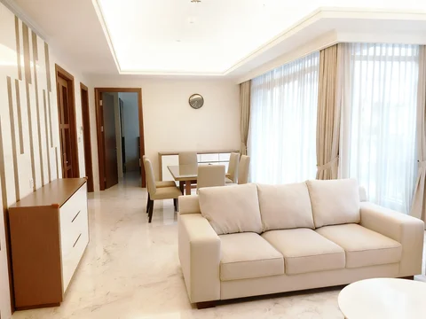Botanica Tower 3 Lantai Tengah