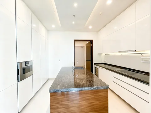 Anandamaya Residences Tower 1 Lantai Tinggi