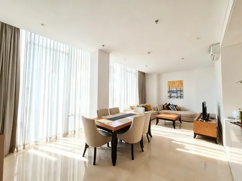 Senopati Suites 2 Lantai Tengah