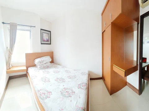 Cosmo Mansion Lantai Tinggi