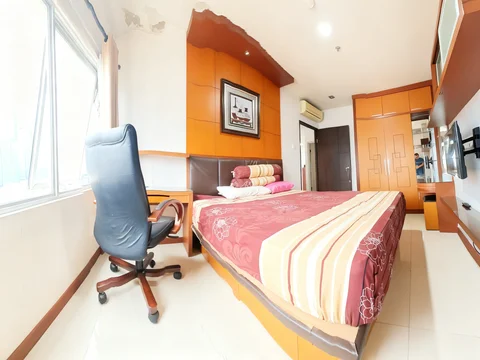 Cosmo Mansion High Floor