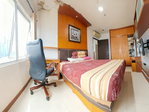 Cosmo Mansion Lantai Tinggi