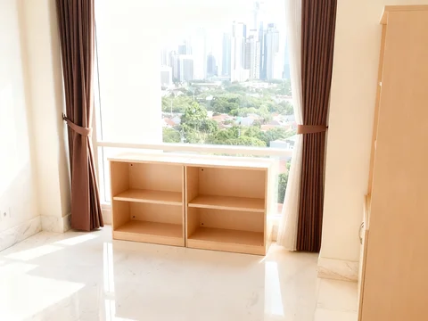 Botanica Tower 3 Lantai Tengah