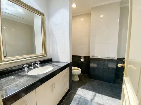 Simprug Teras Tower A Low Floor