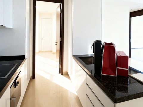 Anandamaya Residences Tower 2 Lantai Tengah